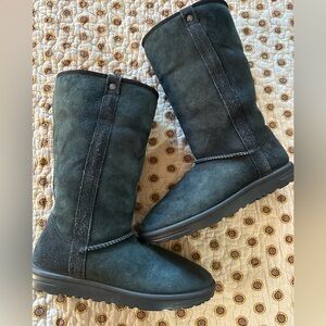 Abeo Black Classic Midcalf Sheepskin Winter Boots Size 8